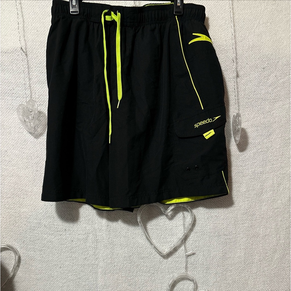 Men’s swim trunks